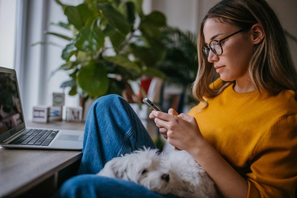 Woman with allergies considering if she should get specialized allergy and asthma care
